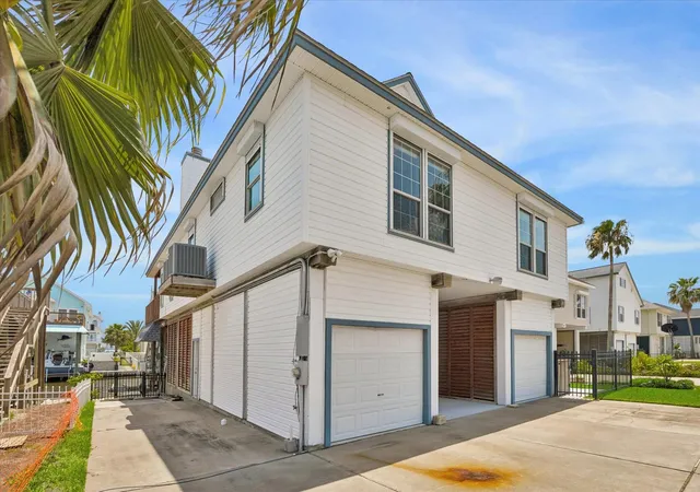 2nd image of 506 Westerly Dr, Galveston, TX 77554 | MLS# 74879836