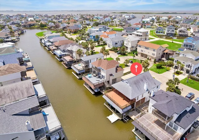 35th image of 506 Westerly Dr, Galveston, TX 77554 | MLS# 74879836