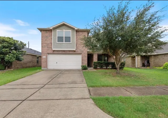 Photo 2 of Single family home for sale at 16119 Peach Bluff Ln, Cypress, TX 77429 | MLS# 34797004 | Listing updated on 2026-09-20