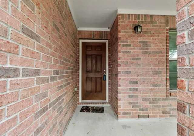 Photo 3 of Single family home for sale at 16119 Peach Bluff Ln, Cypress, TX 77429 | MLS# 34797004 | Listing updated on 2026-09-20