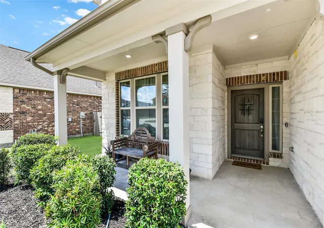 2nd image of 6930 Water Glen Ln, Manvel, TX 77578 | MLS# 54262788