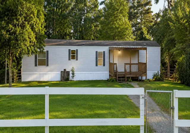 1st image of 16202 Beaver Ln, Magnolia, TX 77355 | MLS# 51148154