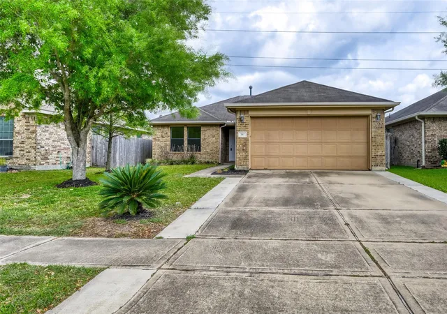 3rd image of 387 De Coster Blvd, Alvin, TX 77511 | MLS# 6597276