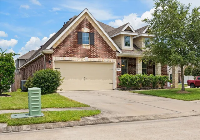 Photo 2 of Single family home for sale at 13602 Kodiak Brown Bear St, Crosby, TX 77532 | MLS# 80485482 | Listing updated on 2026-10-07