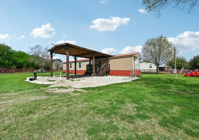 Photo 3 of Single family home for sale at 30318 Binford Pl, Waller, TX 77484 | MLS# 57777532 | Listing updated on 2026-09-20