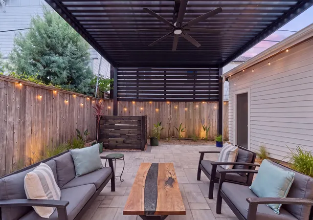 Photo 3 of Single family home for sale at 714 E 18Th St, Houston, TX 77008 | MLS# 57908185 | Listing updated on 2026-09-19