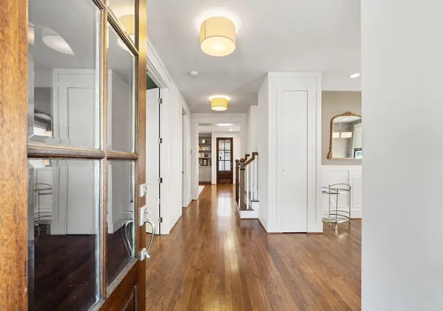 Photo 4 of Single family home for sale at 714 E 18Th St, Houston, TX 77008 | MLS# 57908185 | Listing updated on 2026-09-19