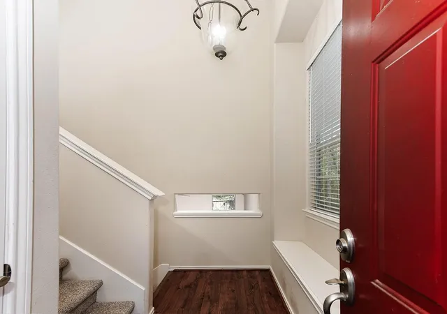 3rd image of 15 Marble Rock Pl, The Woodlands, TX 77382 | MLS# 48219412