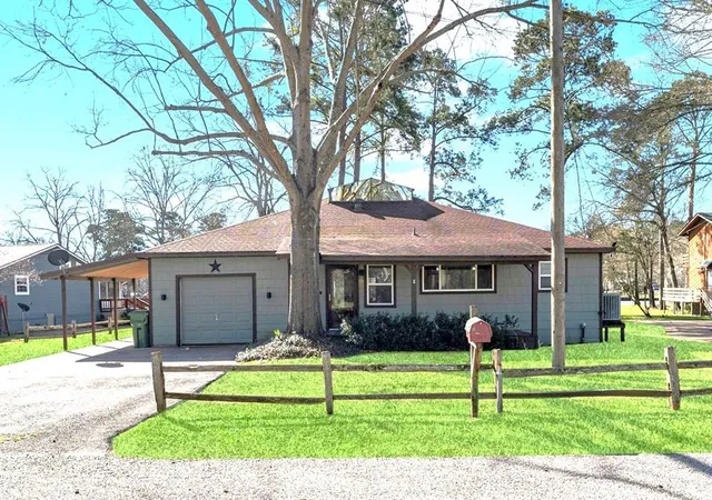 1st image of 6 Lazy Bend Dr, Huntsville, TX 77320 | MLS# 16031769