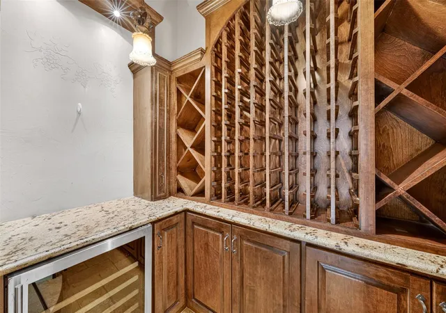 3rd image of 2400 Avalon Pl, Houston, TX 77019 | MLS# 9732649