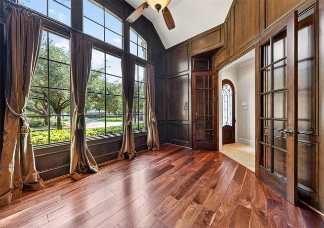 5th image of 2400 Avalon Pl, Houston, TX 77019 | MLS# 9732649