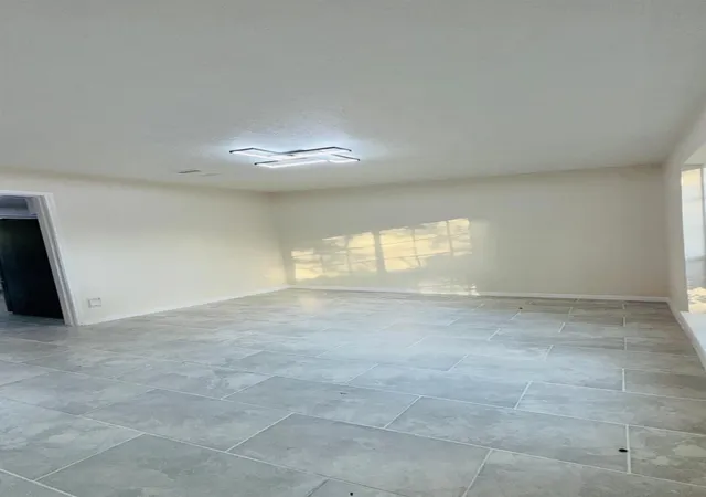 5th image of 25514 Lynbriar Ln, Spring, TX 77373 | MLS# 74159147