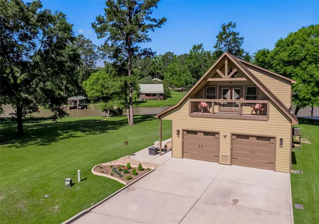 Homes for sale in Huntsville, TX | 16 Wildwood Lake Dr, Huntsville, TX 77340 | MLS# 2224047