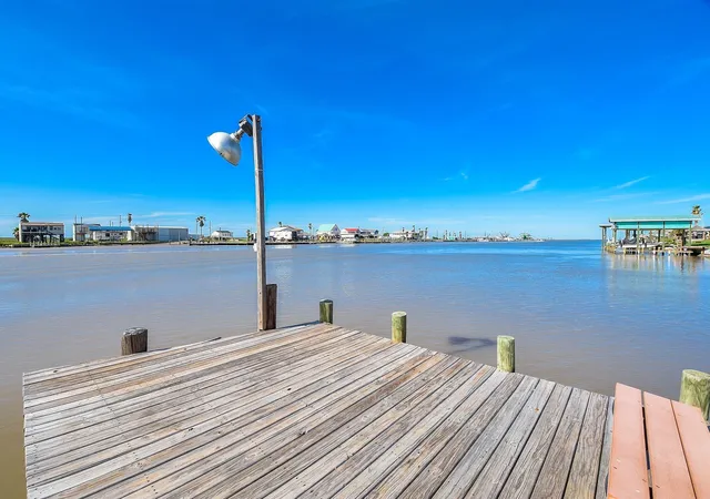 3rd image of 109 County Road 230, Bay City, TX 77414 | MLS# 10240273