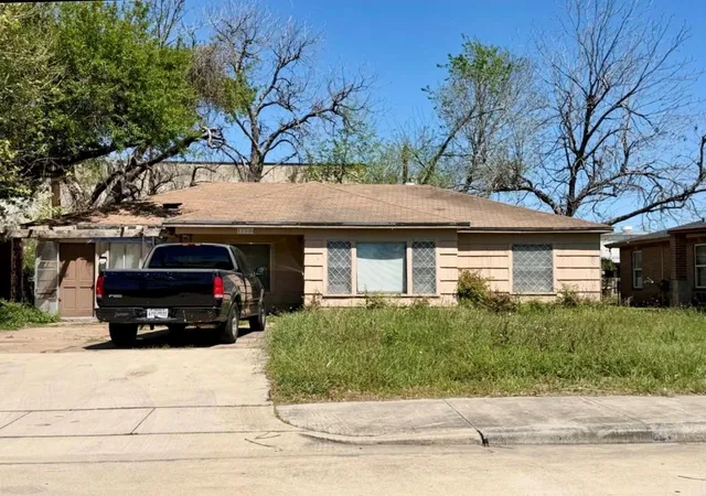 Photo 3 of Land for sale at 11530 Shoshone Rd, Houston, TX 77055 | MLS# 796933 | Listing updated on 2026-06-17