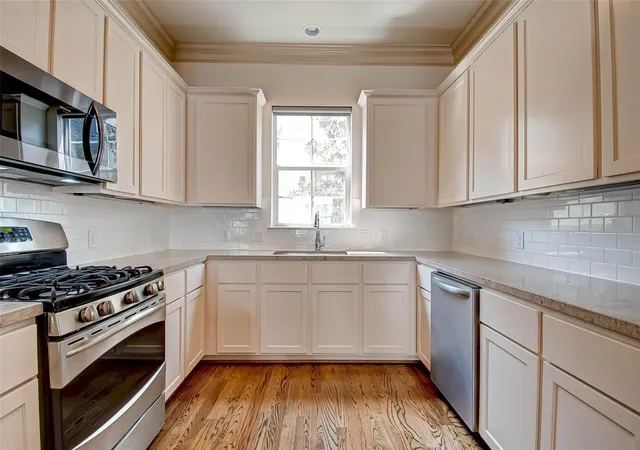 1st image of 4031 Bellefontaine St St #127, Houston, TX 77025 | MLS# 82359326