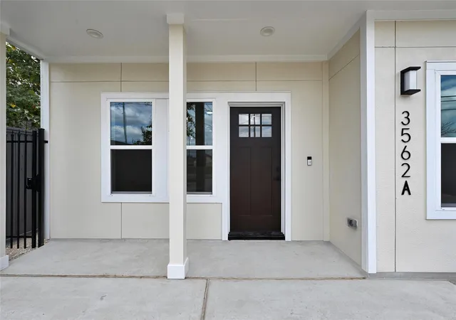 3rd image of 3834 Mount Pleasant St, Houston, TX 77021 | MLS# 70261711