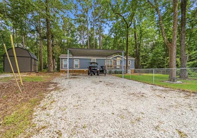 Photo 2 of Single family home for sale at 165 Black Walnut, Livingston, TX 77351 | MLS# 40196909 | Listing updated on 2026-08-20