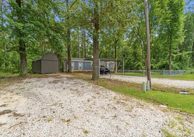 Photo 3 of Single family home for sale at 165 Black Walnut, Livingston, TX 77351 | MLS# 40196909 | Listing updated on 2026-08-20