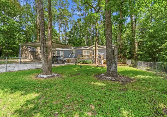 Photo 3 of Single family home for sale at 165 Black Walnut, Livingston, TX 77351 | MLS# 40196909 | Listing updated on 2026-08-20