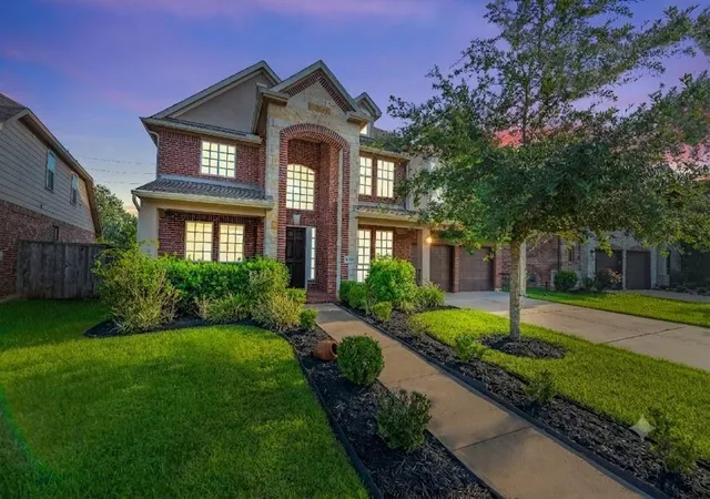 2nd image of 10135 Cypress Path, Missouri City, TX 77459 | MLS# 36789184