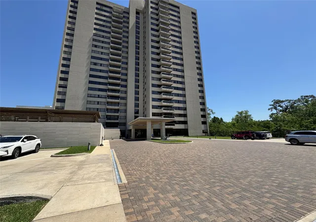 1st image of 49 Briar Hollow Ln #1201, Houston, TX 77027 | MLS# 43918588