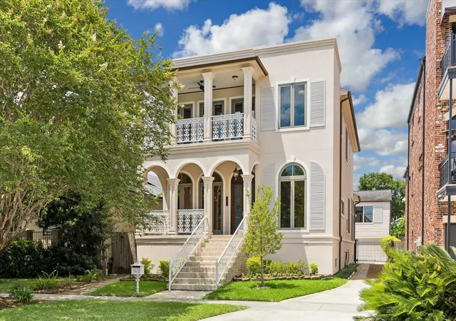Photo 1 of Single family home for sale at 701 E 7th Street, Houston, TX 77007 | MLS# 95079681 | Listing updated on 2026-09-14