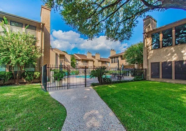 25th image of 5001 Lamonte Ln #116, Houston, TX 77092 | MLS# 93259380