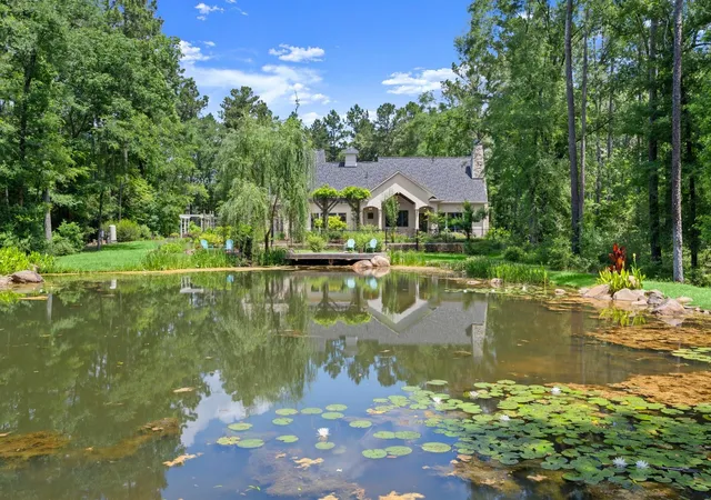 1st image of 129 Stagecoach Cir, Huntsville, TX 77340 | MLS# 38224712