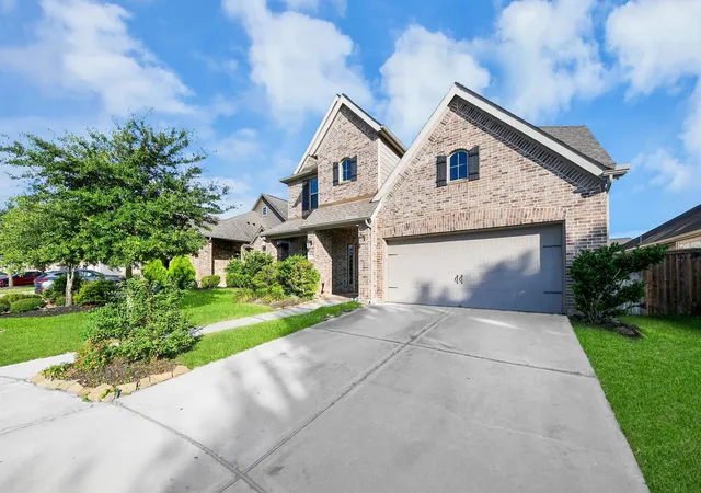 Photo 2 of Single family home for sale at 9023 Emerald Cane Dr, Missouri City, TX 77459 | MLS# 78309693 | Listing updated on 2026-09-24