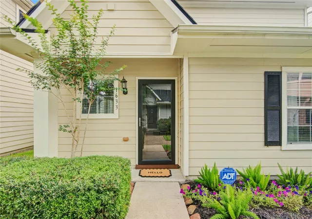 Photo 3 of Single family home for sale at 1633 Nichole Woods Dr, Houston, TX 77047 | MLS# 22617971 | Listing updated on 2026-07-21