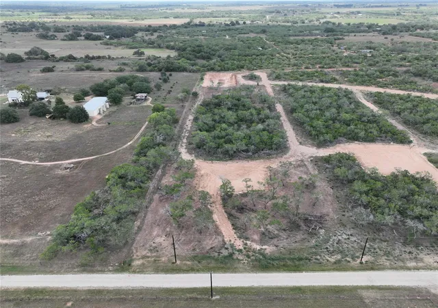 1st image of 2105 County Road 124, Floresville, TX 78114 | MLS# 31318792