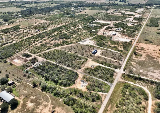 4th image of 2105 County Road 124, Floresville, TX 78114 | MLS# 31318792