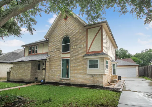 2nd image of 3130 Ashlock Dr, Houston, TX 77082 | MLS# 83068563