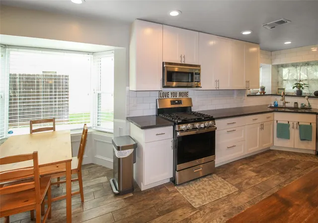 5th image of 3130 Ashlock Dr, Houston, TX 77082 | MLS# 83068563
