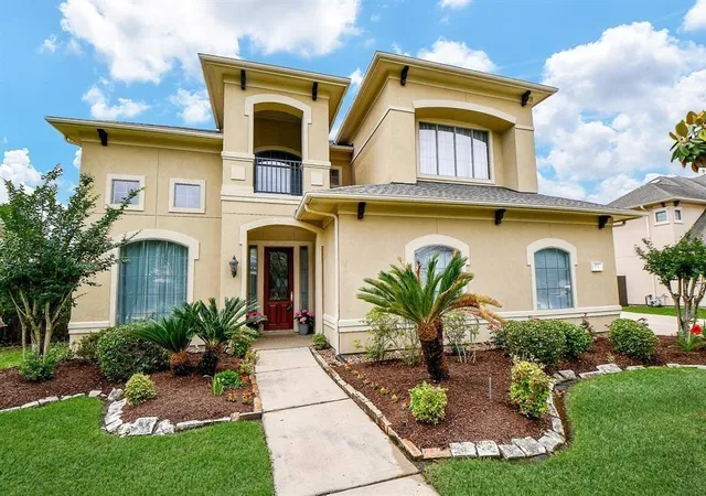2nd image of 1731 Pampas Trail Dr, Friendswood, TX 77546 | MLS# 47416863