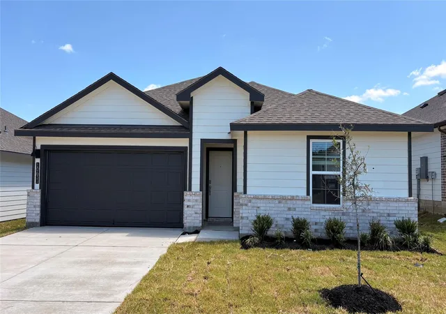 1st image of 10631 Knox Landing Dr, College Station, TX 77845 | MLS# 50572775