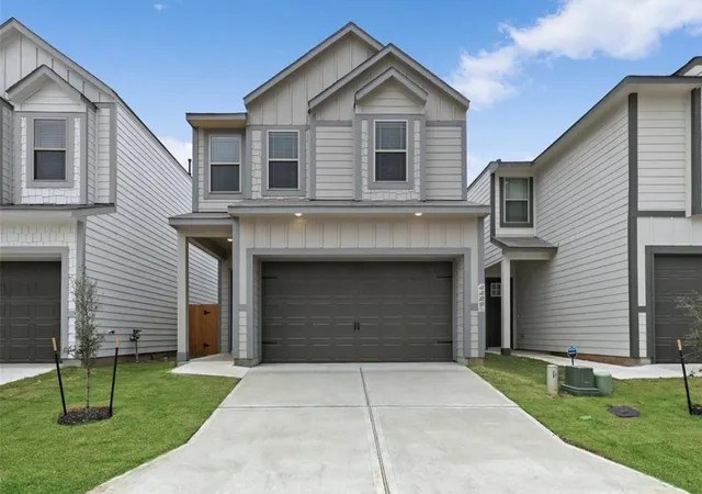 Photo 1 of Single family home for sale at 4429 Ibiza Atreet, Houston, TX 77045 | MLS# 2402420 | Listing updated on 2026-08-29