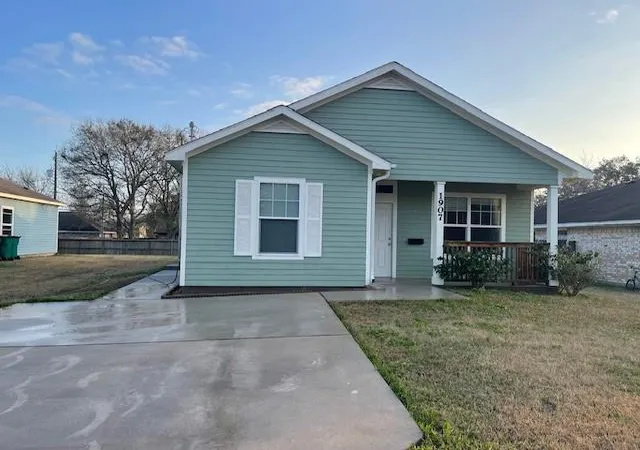 1st image of 1907 Bogatto St, La Marque, TX 77568 | MLS# 13533904