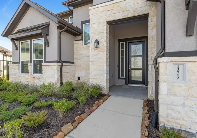 2nd image of 2902 Arbor Edge Xing, La Marque, TX 77568 | MLS# 17781983