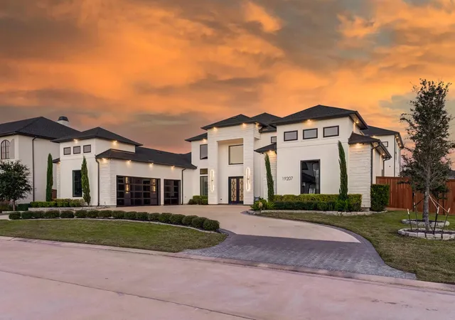 Photo 2 of Mansion for sale at 19207 Coleto Crk Bnd Dr, Cypress, TX 77433 | MLS# 97665047 | Listing updated on 2026-08-08