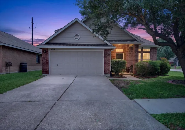Homes for sale in Baytown, TX | 6002 Sandy Creek Dr, Baytown, TX 77523 | MLS# 74976437