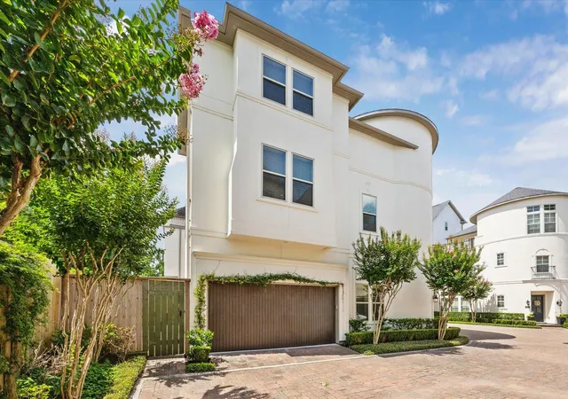 5th image of 1318 Bobbitt Manor Ln, Houston, TX 77055 | MLS# 41005472