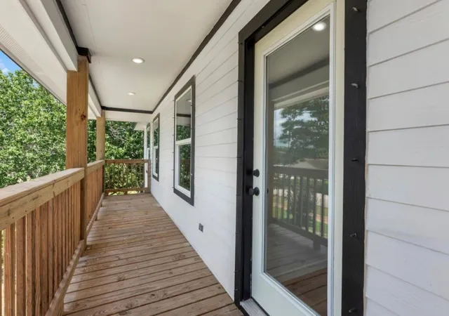 5th image of 628 Oakdale St, Shoreacres, TX 77571 | MLS# 95764568