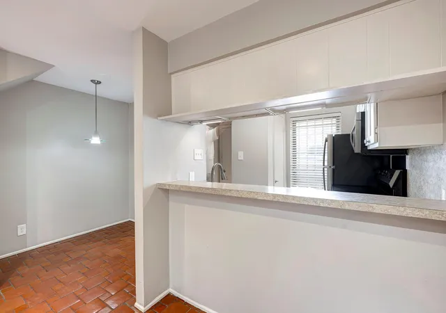 4th image of 1205 Autrey St #15, Houston, TX 77006 | MLS# 47395677
