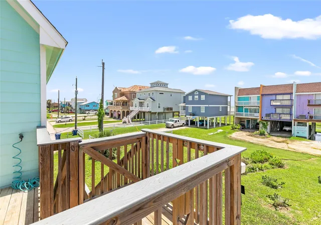 Homes for sale in Surfside Beach, TX | 110 Pelican Pl, Surfside Beach, TX 77541 | MLS# 32301432