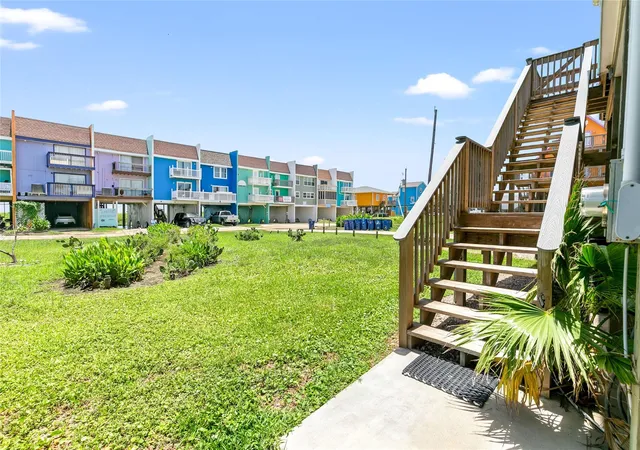 Photo 3 of Single family home for sale at 110 Pelican Pl, Freeport, TX 77541 | MLS# 32301432 | Listing updated on 2026-09-07