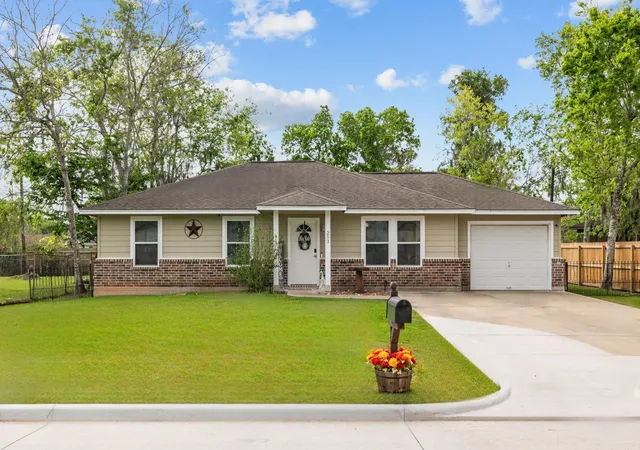 Homes for sale in Richwood, TX | 253 Briarcreek St, Richwood, TX 77531 | MLS# 15333525