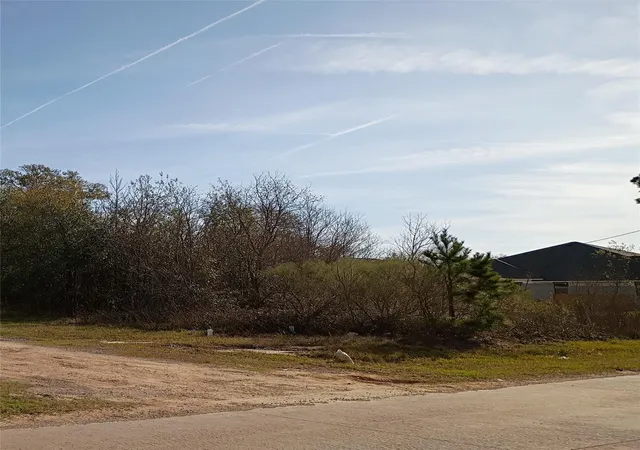 Photo 4 of Land for sale at 425 County Rd 5041, Cleveland, TX 77327 | MLS# 63500999 | Listing updated on 2026-09-27