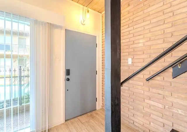 5th image of 3809 N Braeswood Blvd #14, Houston, TX 77025 | MLS# 86813065
